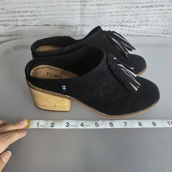 Toms Black Suede Tassel Mules with Wooden Block Heel Woman Size 7 - Picture 9 of 9